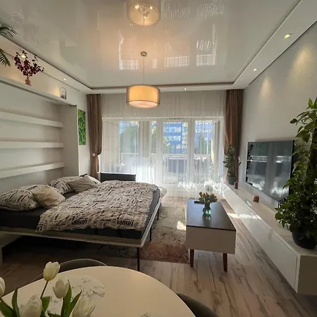 Διαμέρισμα Cozy - 3 Guests Μπρατισλάβα